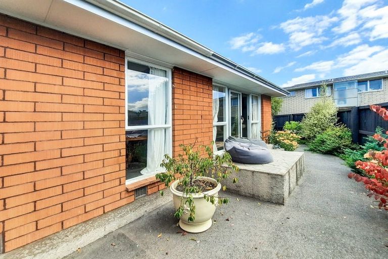 Photo of property in 1/3 Meadow Street, Papanui, Christchurch, 8052