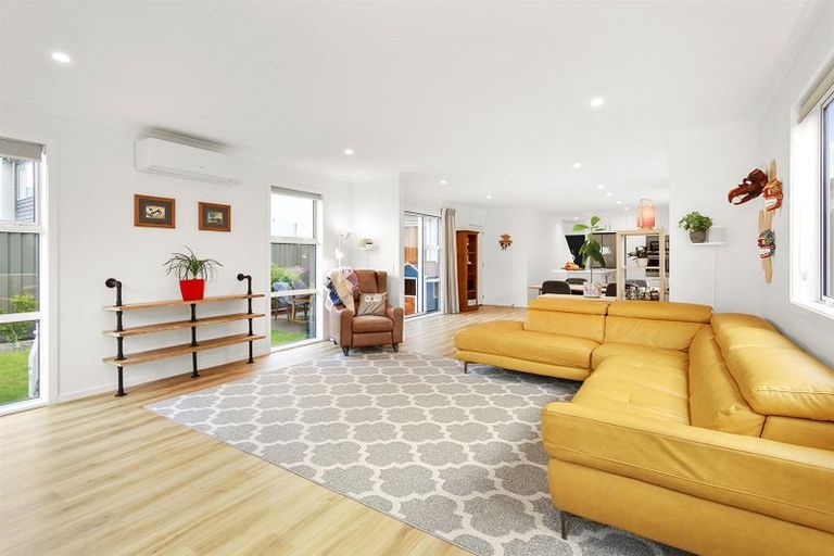 Photo of property in 7 Torea Place, Kenepuru, Porirua, 5022