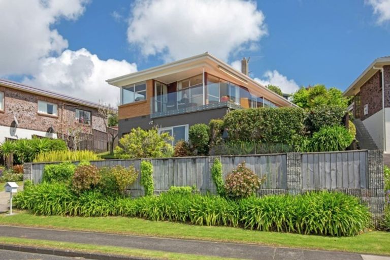 Photo of property in 36 Haseler Crescent, Howick, Auckland, 2014