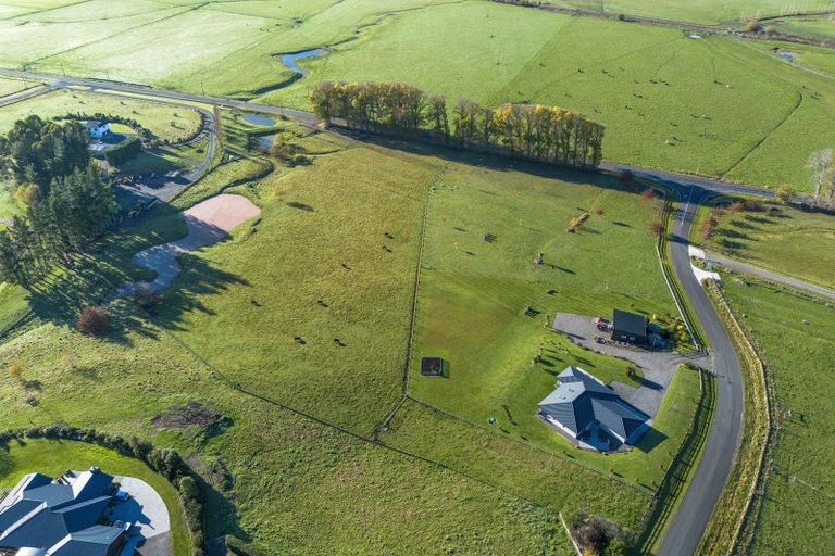 Photo of property in 18 Jg Wilson Drive, Waipukurau, 4281