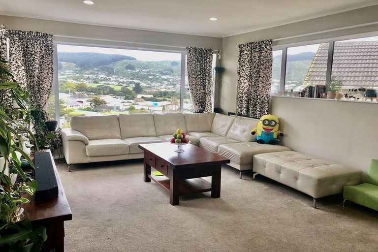 Photo of property in 11 Morgan Place, Tawa, Wellington, 5028