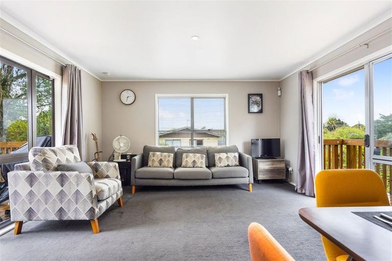 Photo of property in 4 Metcalfe Road, Ranui, Auckland, 0612