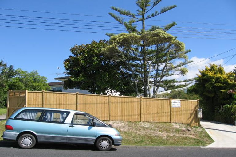 Photo of property in 38 County Road, Torbay, Auckland, 0630