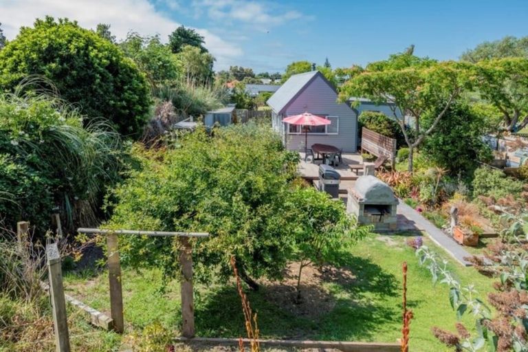 Photo of property in 52a Te Moana Road, Waikanae Beach, Waikanae, 5036