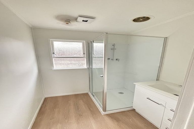 Photo of property in 1 Fairlight Place, Manurewa, Auckland, 2102