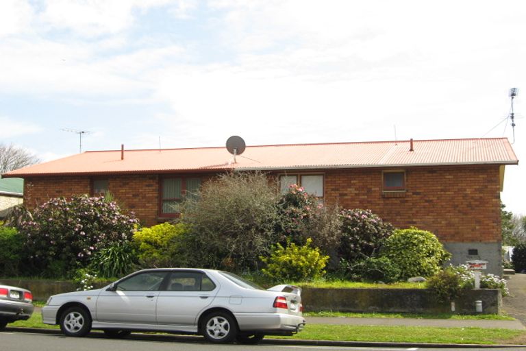 Photo of property in 3/84 Vivian Street, New Plymouth, 4310