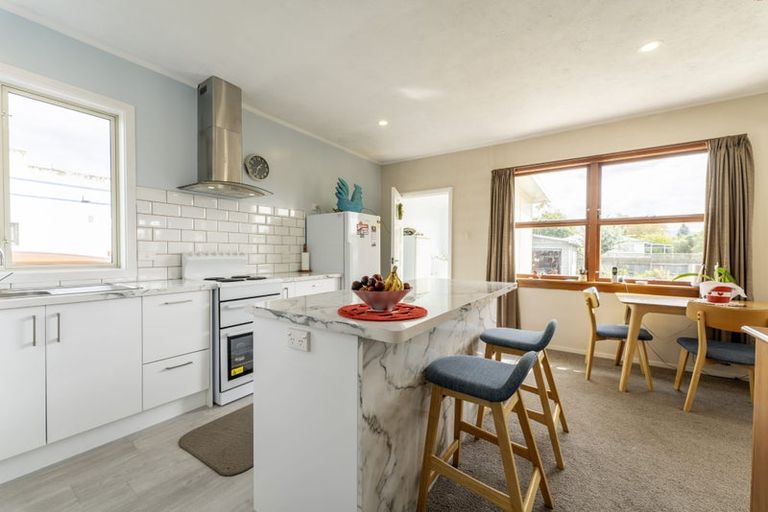 Photo of property in 26 Rhodes Street, Waimate, 7924