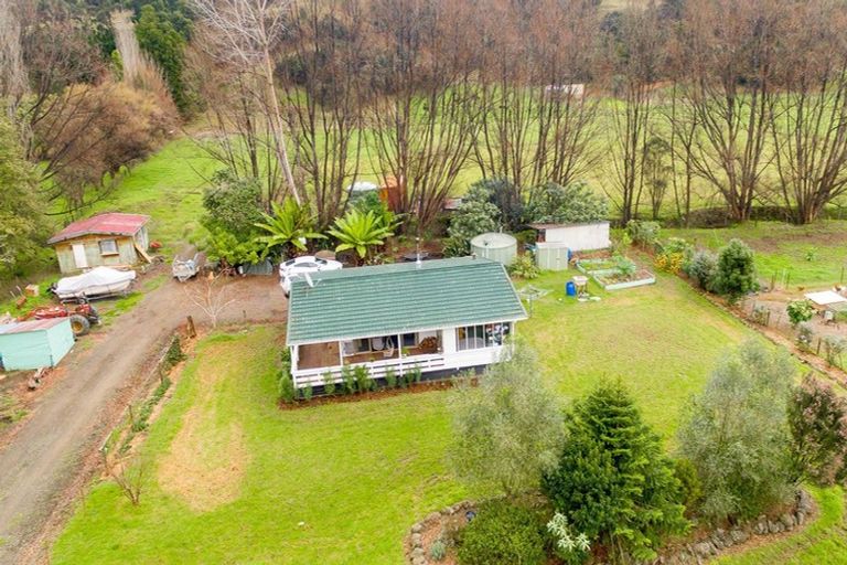 Photo of property in 429 Omanaia Road, Oue, Kaikohe, 0473