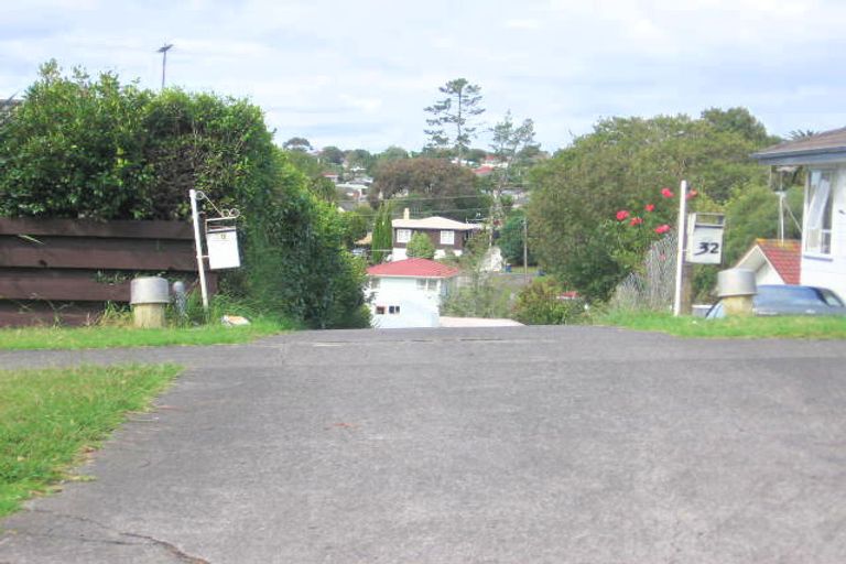 Photo of property in 32 Roick Parade, Glen Eden, Auckland, 0602