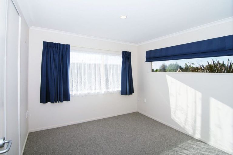 Photo of property in Holdsworth Villas, 34/2 William Donald Drive, Solway, Masterton, 5810