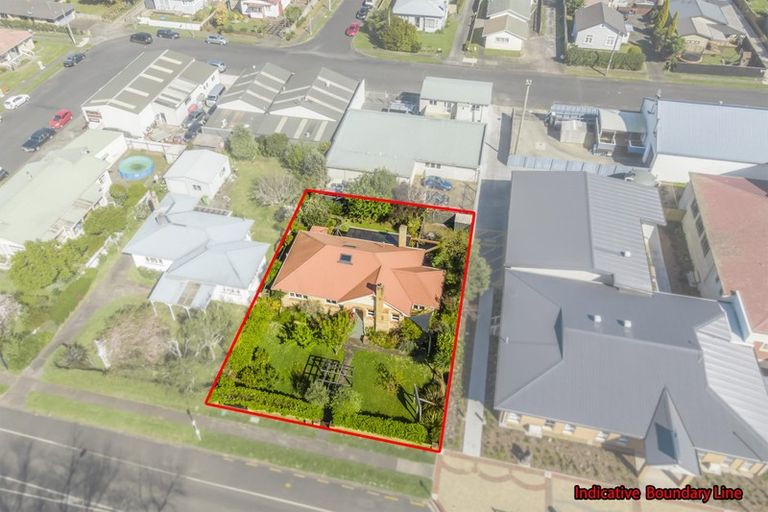 Photo of property in 74 George Street, Tuakau, 2121