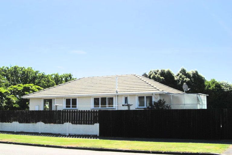 Photo of property in 5 Damien Place, Bromley, Christchurch, 8062