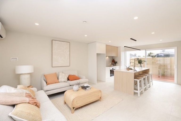 Photo of property in 3/50 Marine Parade, Mount Maunganui, 3116