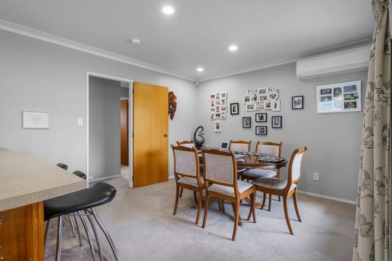 Photo of property in 13a Bowen Street, Cambridge, 3434