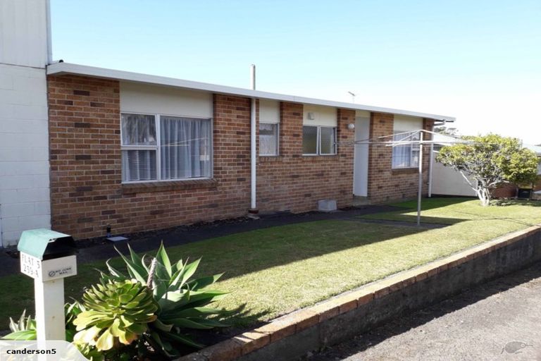 Photo of property in 1/239 Carrington Street, Vogeltown, New Plymouth, 4310