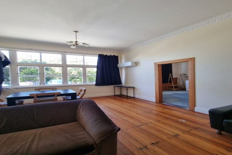 Photo of property in 48 Aurora Terrace, Kelburn, Wellington, 6012