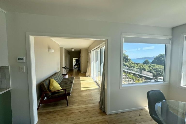 Photo of property in 10 Tirowhanga Road, Paremata, Porirua, 5024