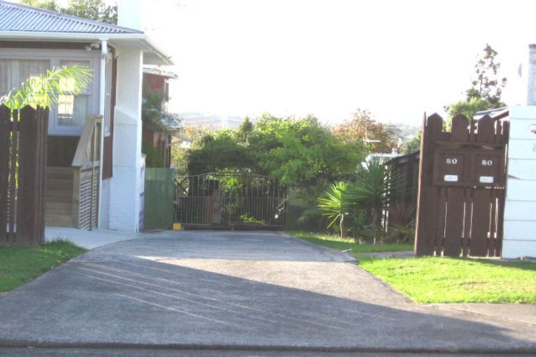 Photo of property in 2/80 Sylvan Crescent, Te Atatu South, Auckland, 0610