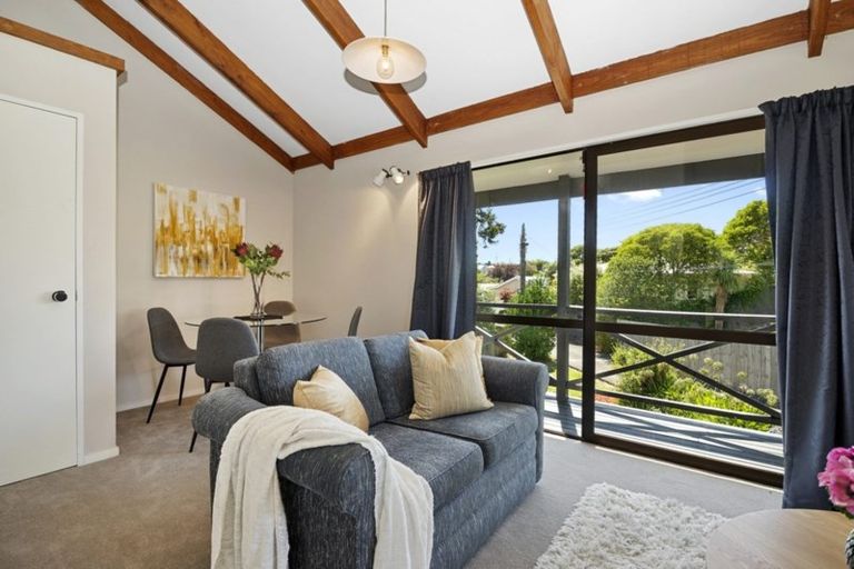 Photo of property in 1/9 Duncan Avenue, Te Atatu South, Auckland, 0610