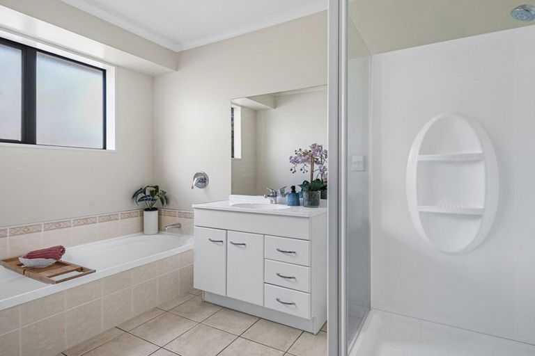 Photo of property in 18 Parkside Crescent, Northwood, Christchurch, 8051