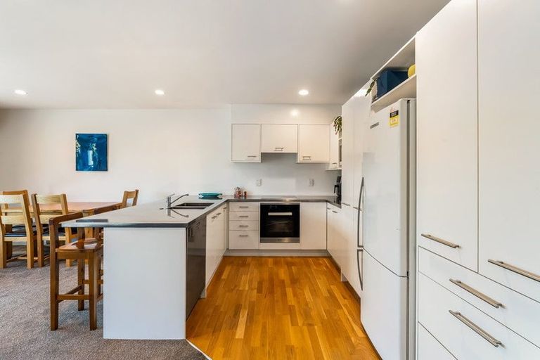 Photo of property in 215b Pembroke Road, Wilton, Wellington, 6012