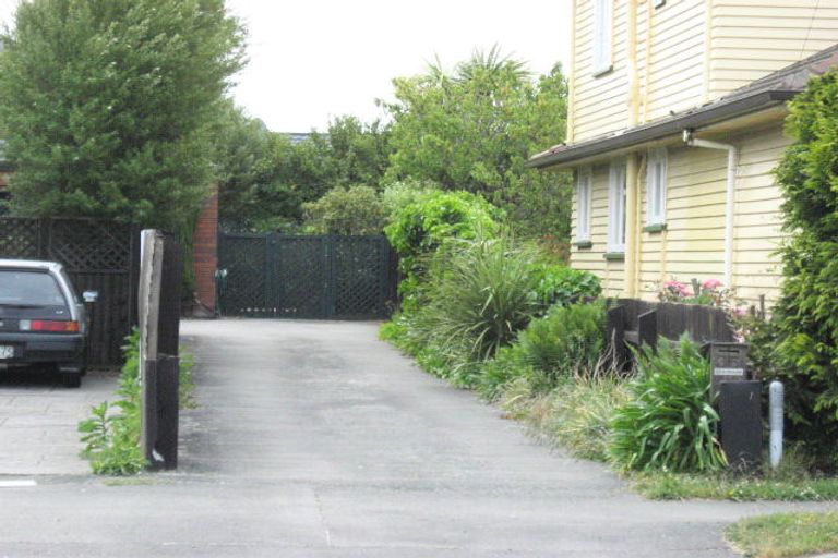 Photo of property in 2/35 Cutts Road, Russley, Christchurch, 8042