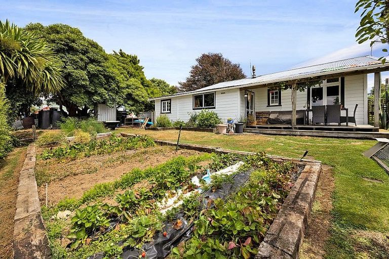 Photo of property in 68 Stanners Street, Eltham, 4322