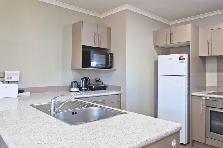 Photo of property in 1/31 Jones Crescent, Melville, Hamilton, 3206