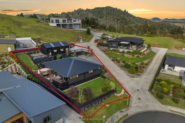 Photo of property in 5 Manatu Close, Whangamata, 3691