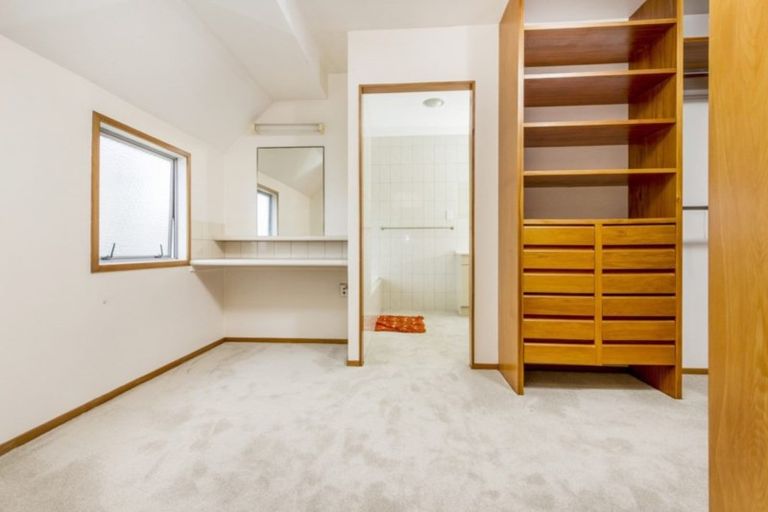 Photo of property in 77 Deep Creek Road, Waiake, Auckland, 0630