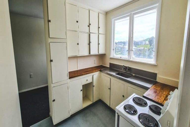 Photo of property in 148-152 Champion Street, Cannons Creek, Porirua, 5024