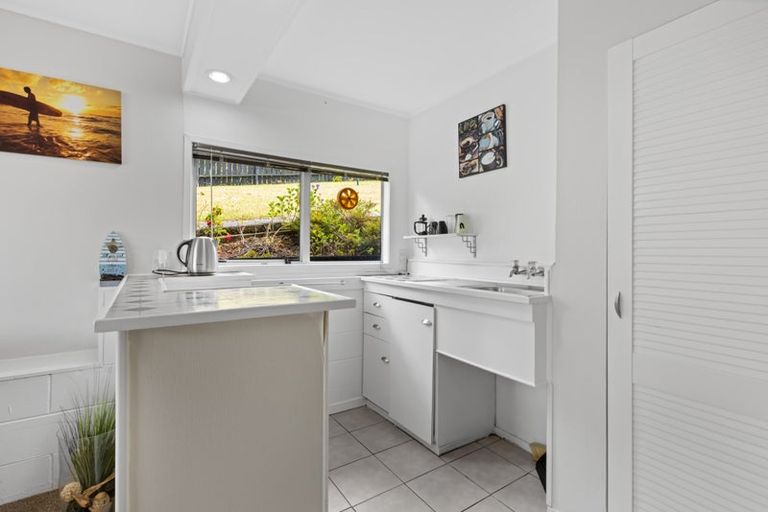 Photo of property in 6 Hatfield Heights, Hatfields Beach, Orewa, 0931