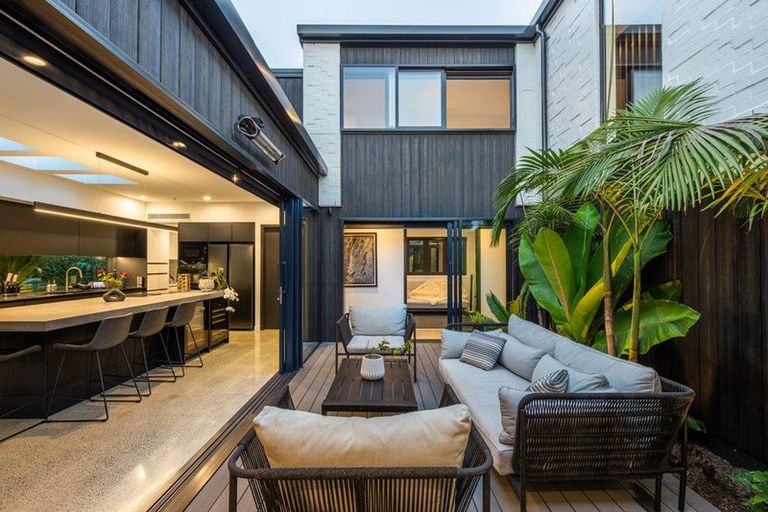 Photo of property in 285a Beach Road, Campbells Bay, Auckland, 0630