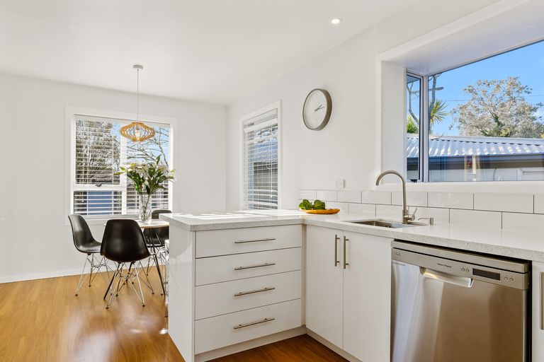 Photo of property in 1/37 Bentley Street, Russley, Christchurch, 8042