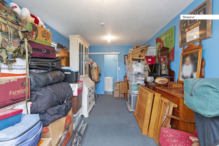 Photo of property in 43 Arcon Drive, Broomfield, Christchurch, 8042