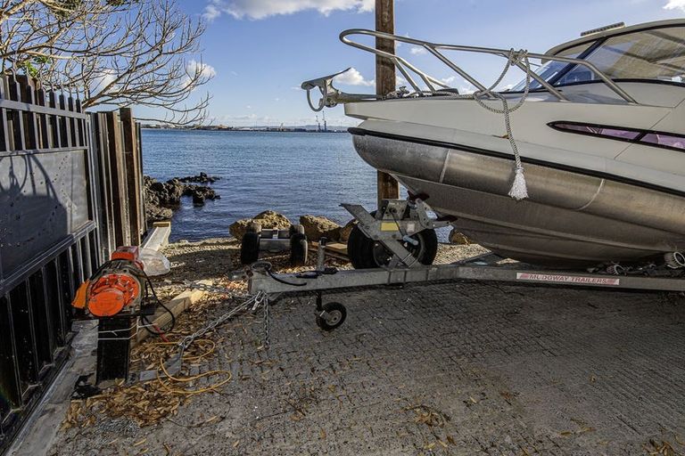 Photo of property in 126 Reotahi Road, Whangarei Heads, Whangarei, 0174