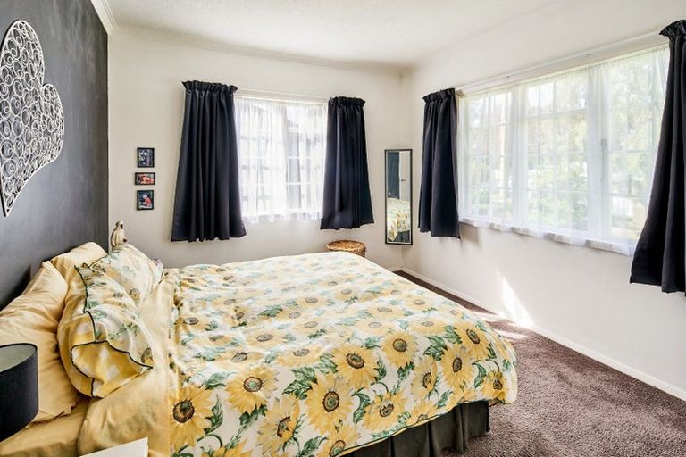 Photo of property in 36 Heretaunga Square, Silverstream, Upper Hutt, 5019