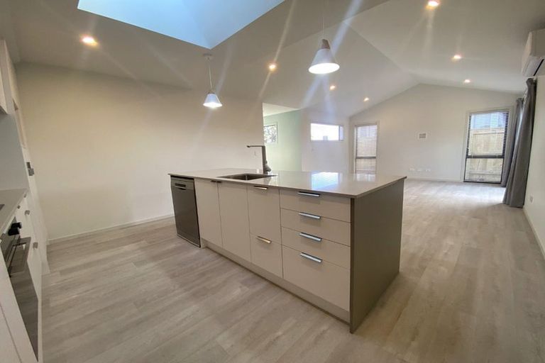 Photo of property in 11/11a Clinton Street, Fitzroy, New Plymouth, 4312