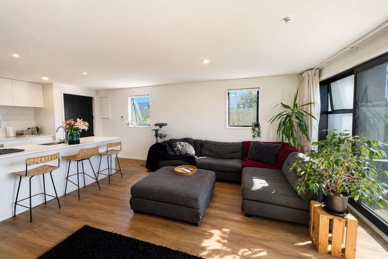 Photo of property in 1/21 Siddal Place, Richmond, Christchurch, 8013