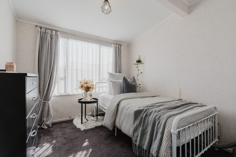 Photo of property in 25 Kentucky Crescent, Nawton, Hamilton, 3200