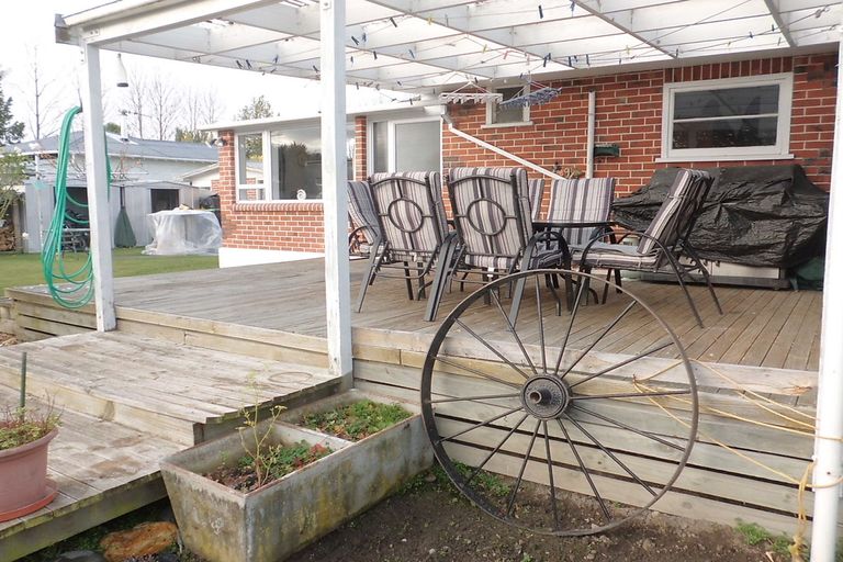 Photo of property in 65 Studholme Street, Temuka, 7920