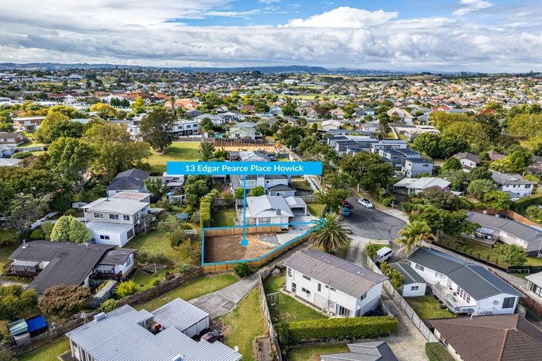 Photo of property in 13a Edgar Pearce Place, Howick, Auckland, 2014