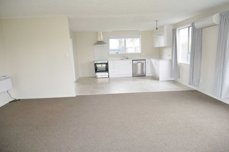 Photo of property in 2/18 Bonar Place, Woolston, Christchurch, 8062