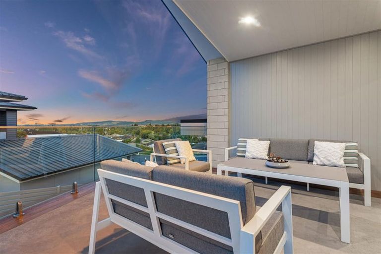 Photo of property in 39 Great Road West, Matipo Heights, Rotorua, 3015