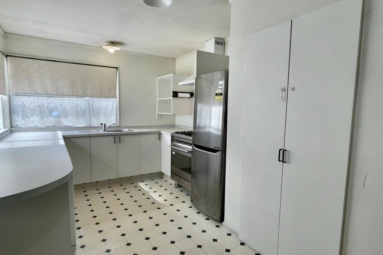 Photo of property in 1 Takatimu Way, Johnsonville, Wellington, 6037