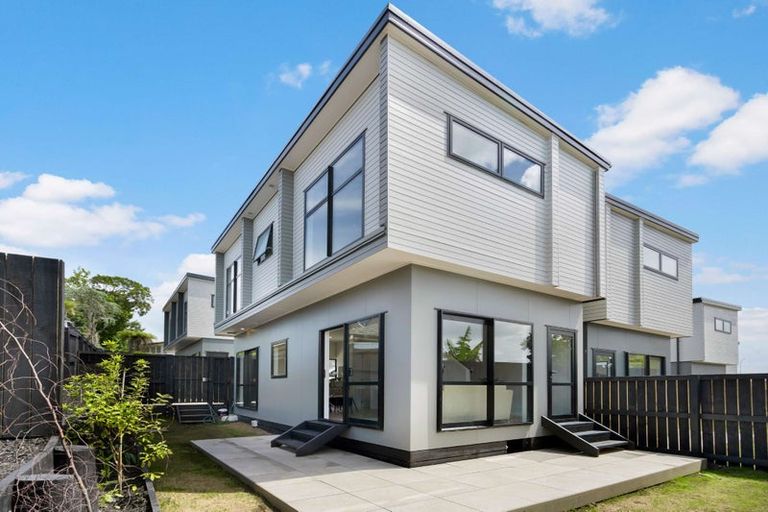 Photo of property in 8/24 Andrew Road, Howick, Auckland, 2010