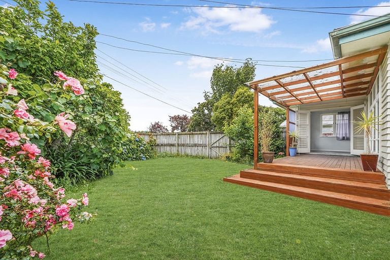 Photo of property in 32 Carrington Avenue, Hillcrest, Hamilton, 3216