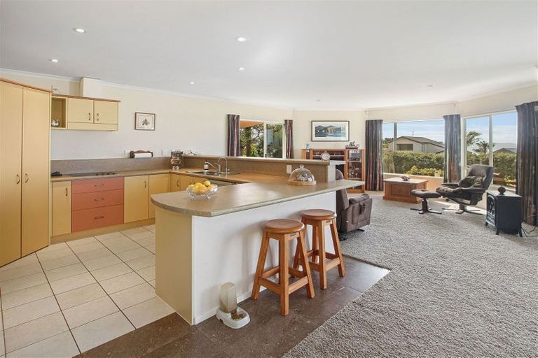 Photo of property in 46 Torkar Road, Clarks Beach, 2122