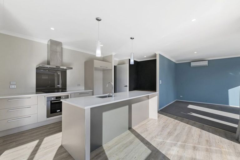 Photo of property in 4 Andesite Drive, Rolleston, 7614