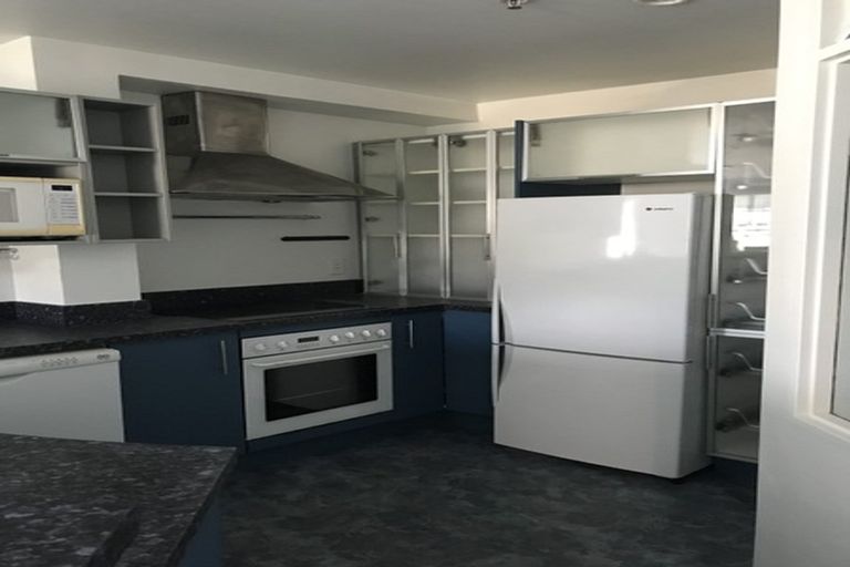 Photo of property in Courtenay Apartments, 601/120 Courtenay Place, Te Aro, Wellington, 6011
